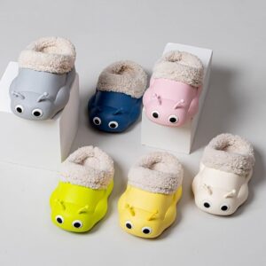 DONSON Unisex-Child Fleece Slippers Boys Girls Warm Winter Indoor/Outdoor Shoes for Little Kids (Random One Color)